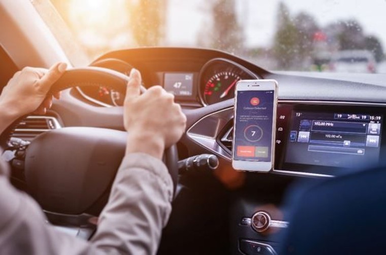 eDriving anuncia una colaboración internacional con Bosch y Sfara