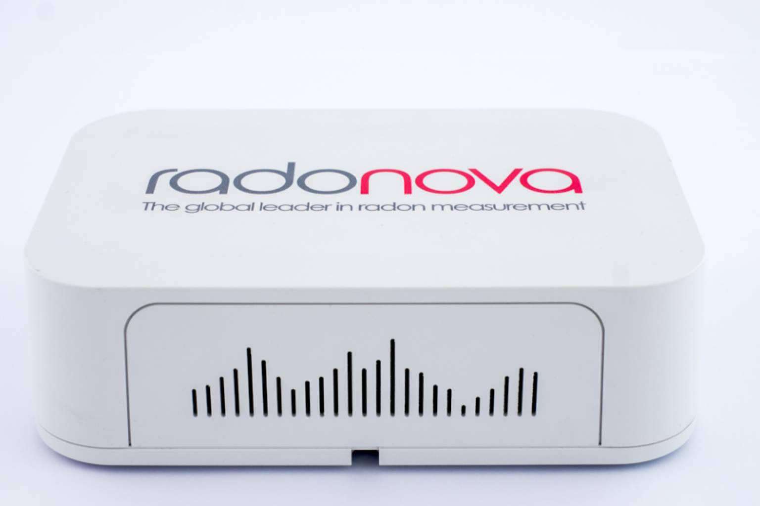 Radonova y sus detectores de radón contribuyen a que los espacios sean más seguros