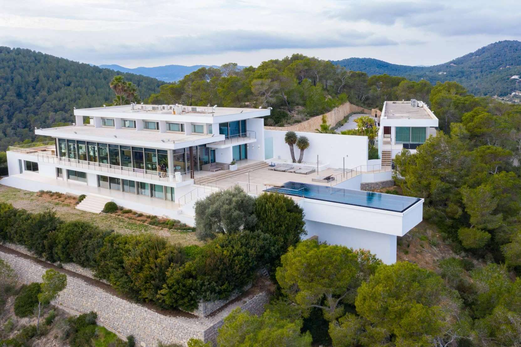 Amarante muestra las últimas tendencias en villas de lujo en el Mar Mediterráneo, el destino predilecto de las vacaciones de los futbolistas