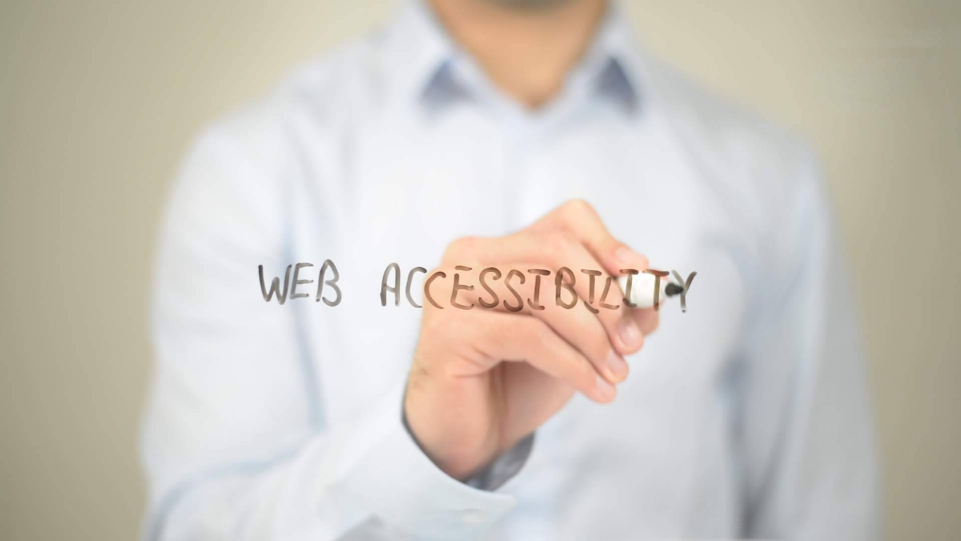¿Cómo puede internet abrir puertas para personas con discapacidad? Impulsando la inclusión digital