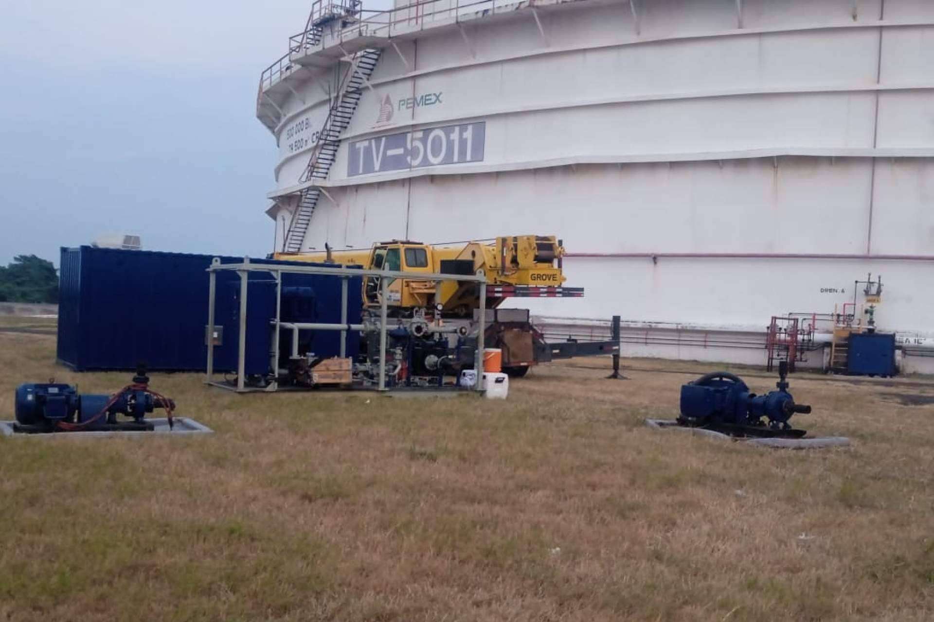 Oiltech es una compañía especializada en la limpieza industrial de tanques de almacenamiento