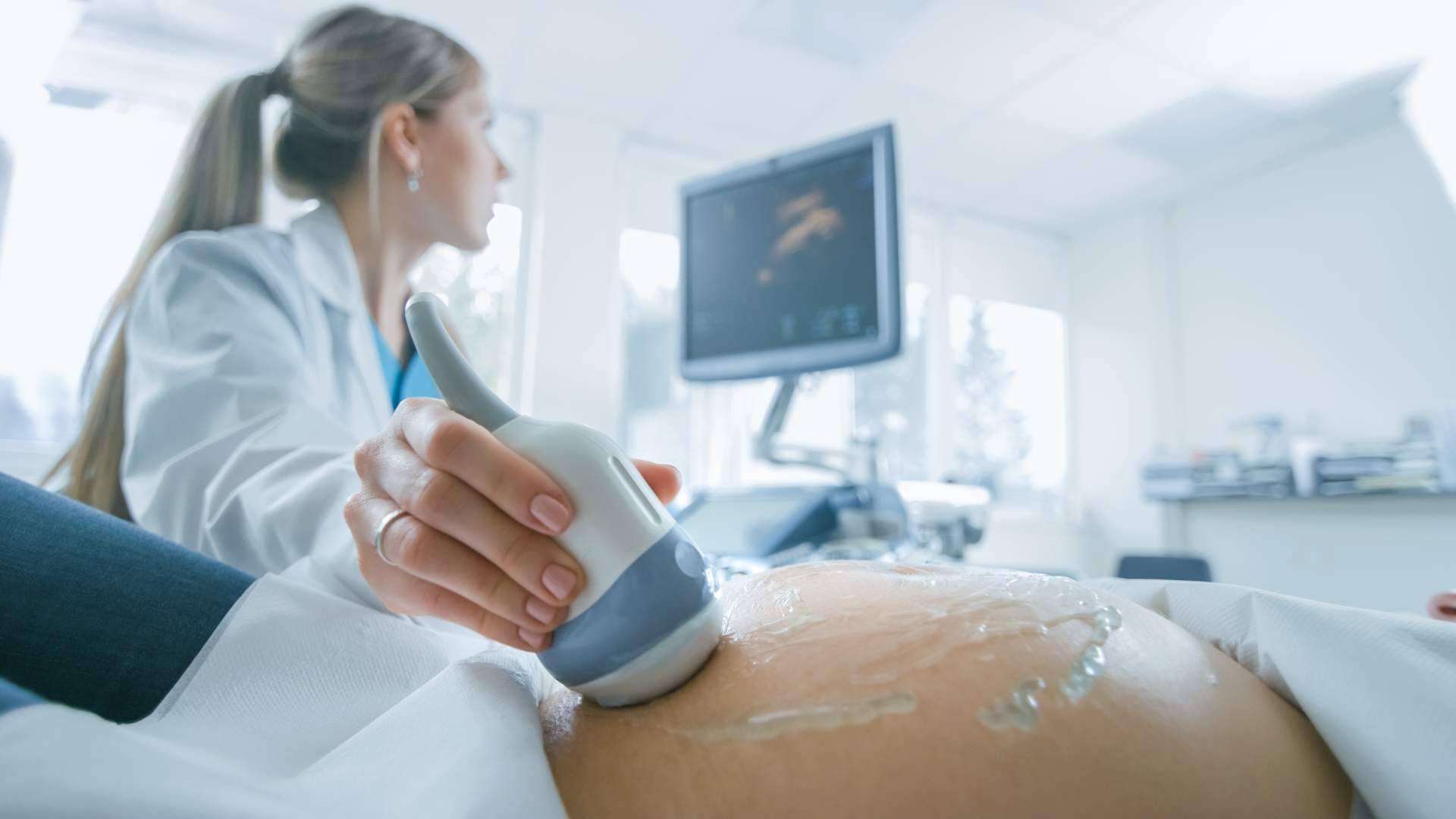 Clínica y Laboratorio Express habla sobre la importancia de los ultrasonidos en la salud
