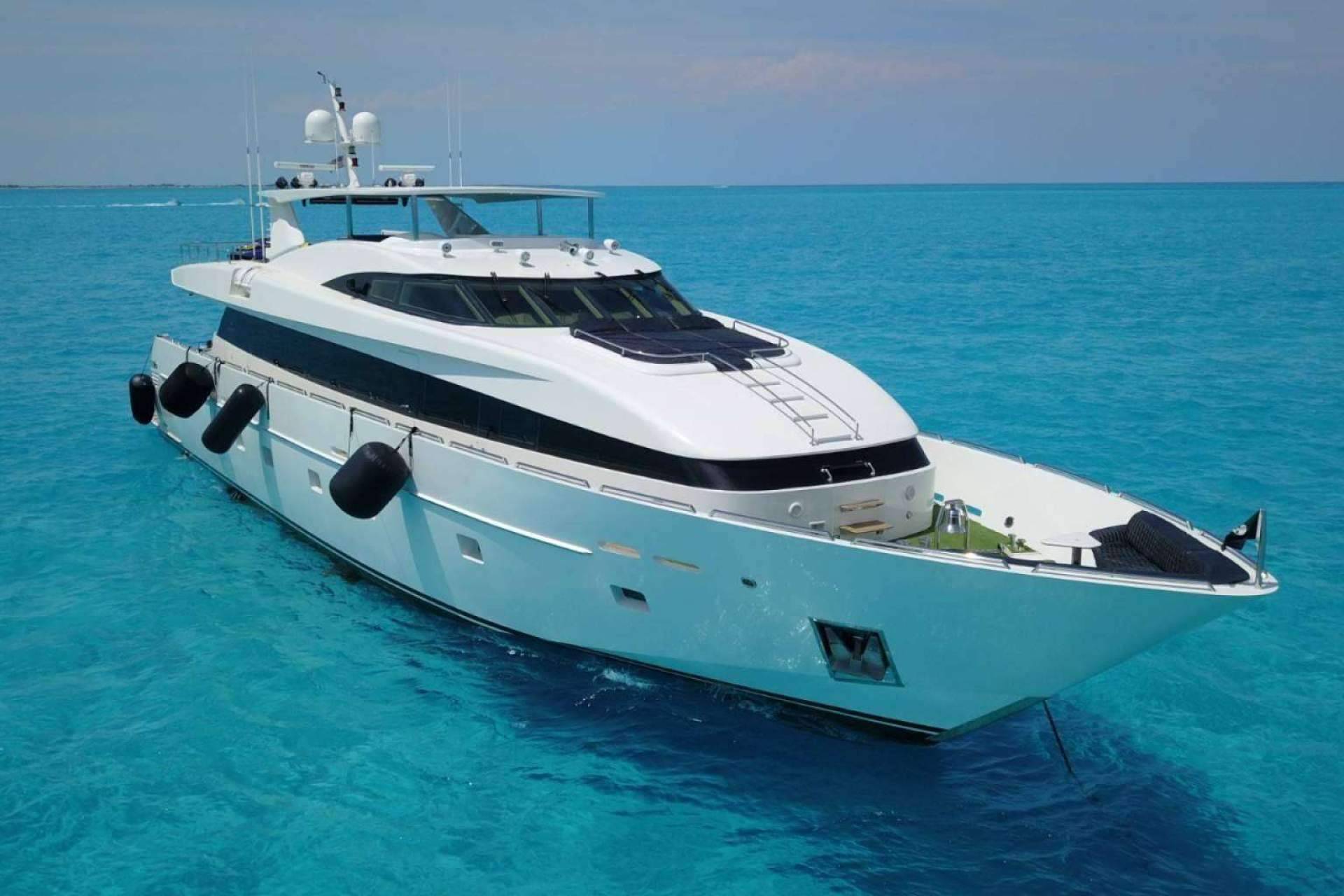Alquiler de yates para descubrir las maravillas de Cancún, de la mano de Yatezzitos México