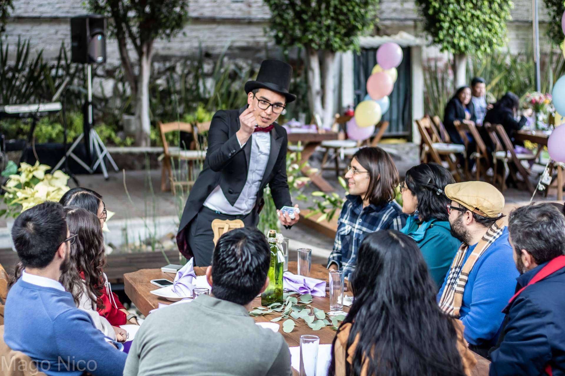 Devolver la magia, la talentosa compañía Mago Nico asombra a niños y adultos