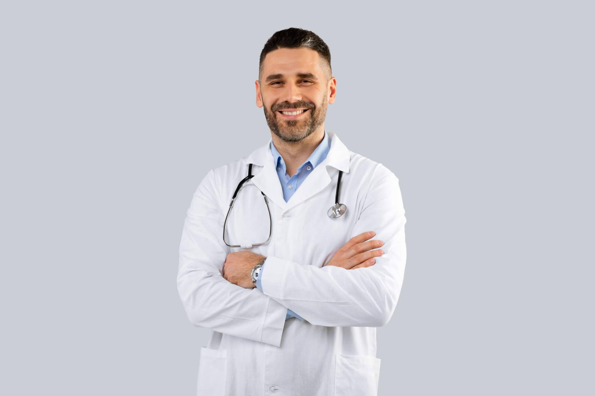 Atenciones médicas y teleconsultas en español y inglés, de la mano de Clínica Express