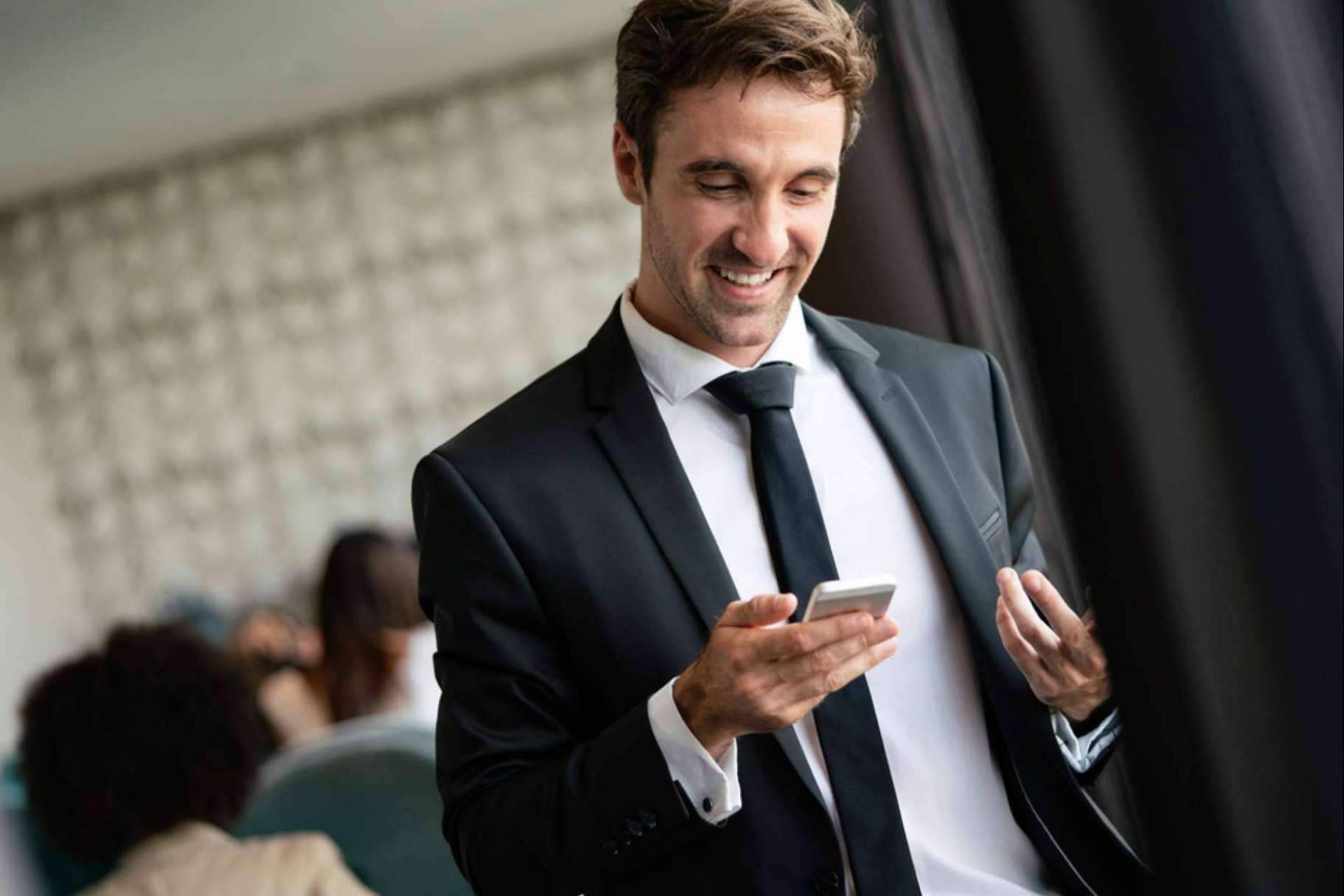 Recibir ayuda para los emprendimientos online con Confía Tu Pyme