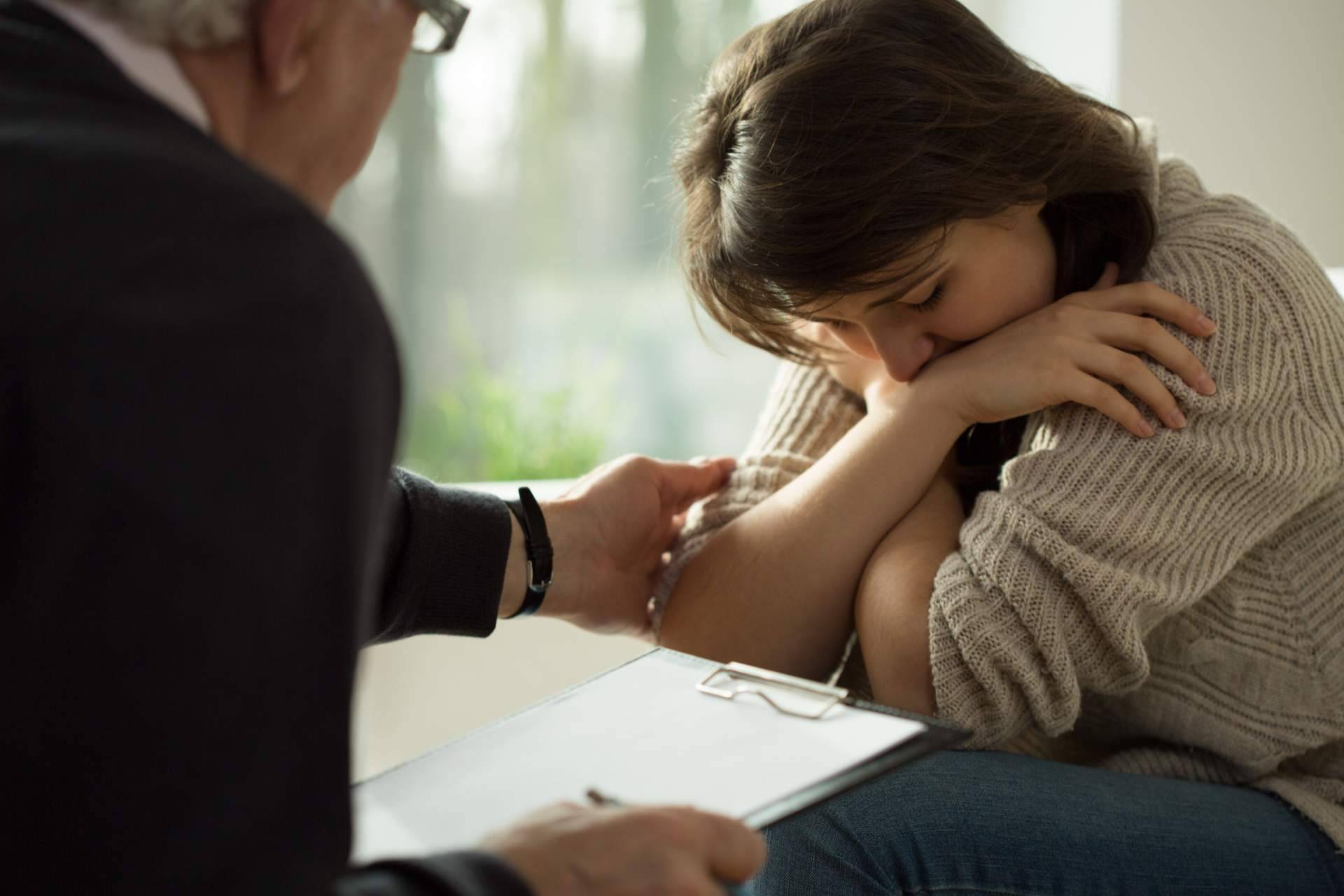 Opciones de terapia en línea accesibles para hispanohablantes con psicólogos que entienden sus necesidades